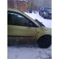 Продам а/м Ford Fiesta битый