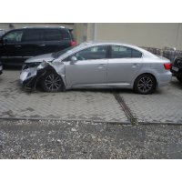 Продам а/м Toyota Avensis битый