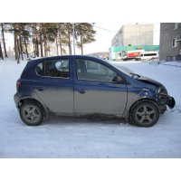 Продам а/м Toyota Yaris битый